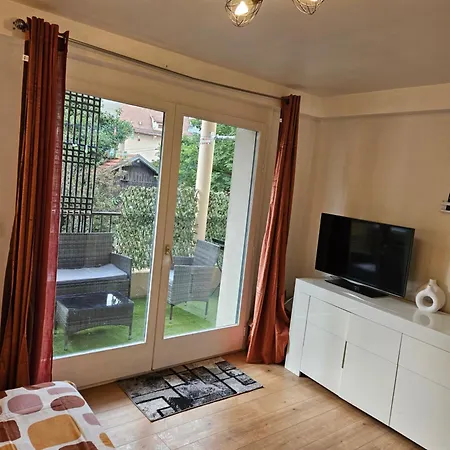 Bed & Breakfast Avec Salon Et Balcon - Gare *